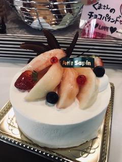 桃のショートケーキ１２ｃｍ ホールケーキ3 4名様サイズ 作りました Petit Sapin